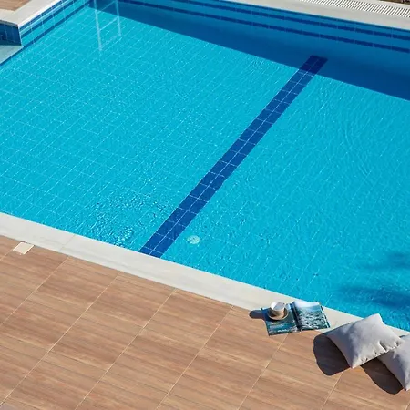 빌라 Daphne, Inoro