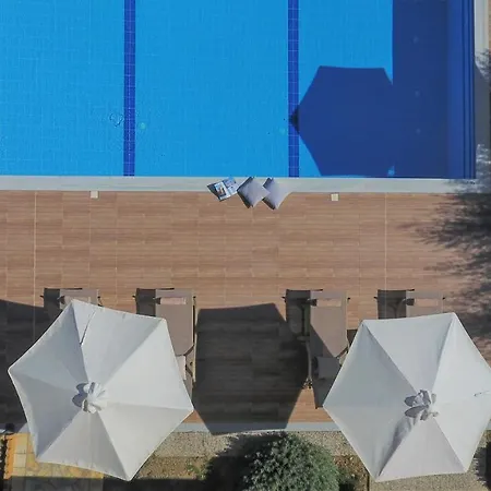 Daphne, Inoro 빌라