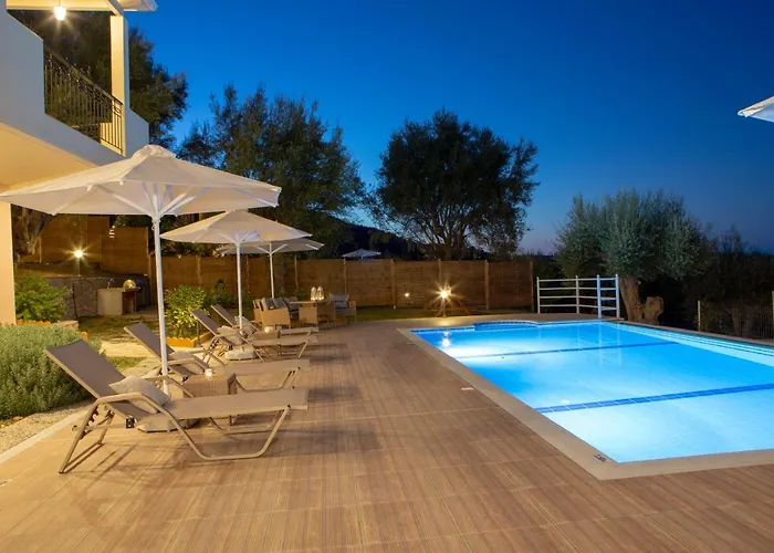 Daphne, Inoro Katouna