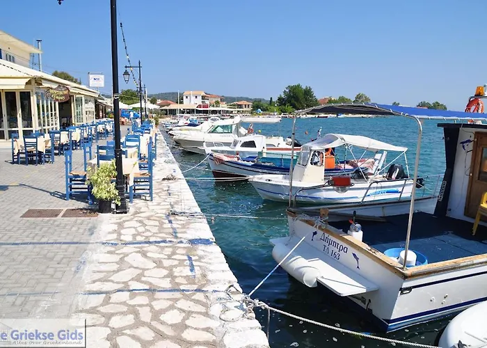 Daphne, Inoro Villa *