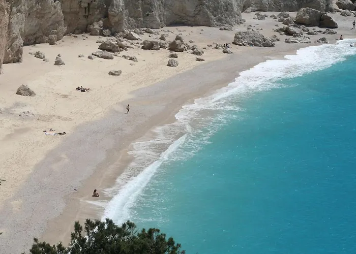 Villa Daphne, Inoro *