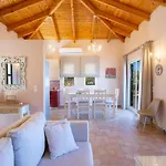 Daphne, Inoro Villa *