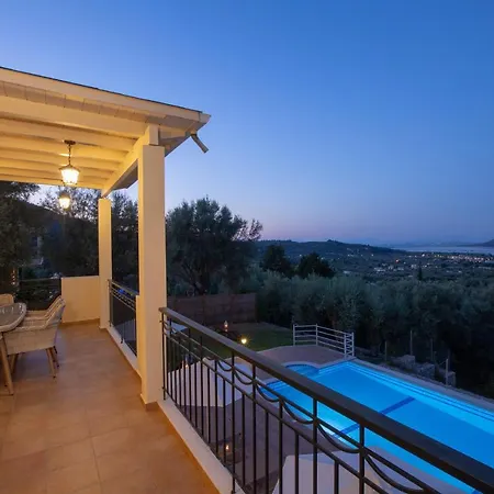 Daphne, Inoro Villa *