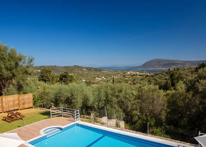 Daphne, Inoro Katouna